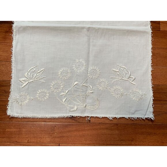 Hand-Embroidered White Linen Table Runner With Floral & Butterfly Design 42x16 - Picture 2 of 9